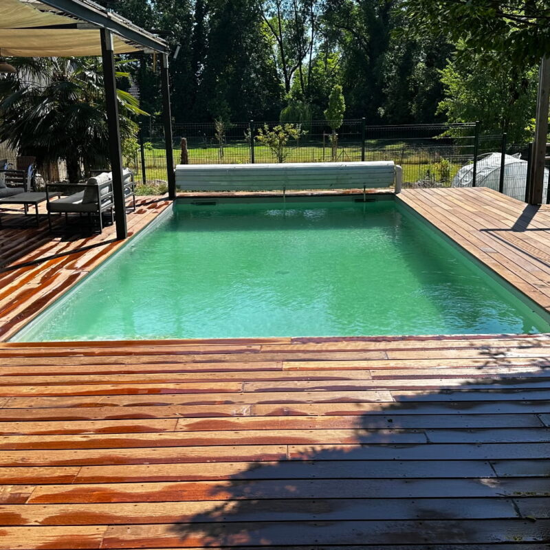 Piscine / terrasse Saint-Louis 2